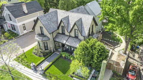 Photo 1 at 11 Catherine Avenue, Aurora Village, Aurora