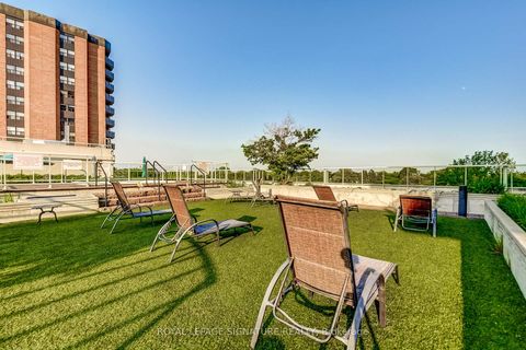 Photo 42 at 320 - 3865 Lake Shore Boulevard W, Long Branch, Toronto