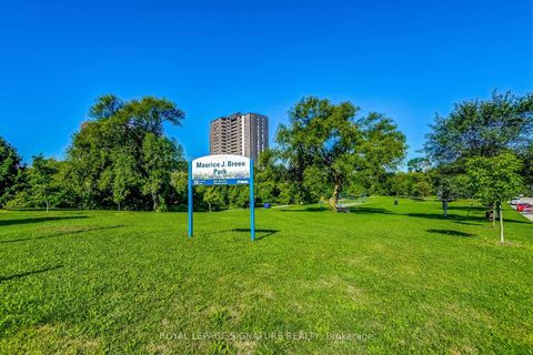 Photo 48 at 320 - 3865 Lake Shore Boulevard W, Long Branch, Toronto