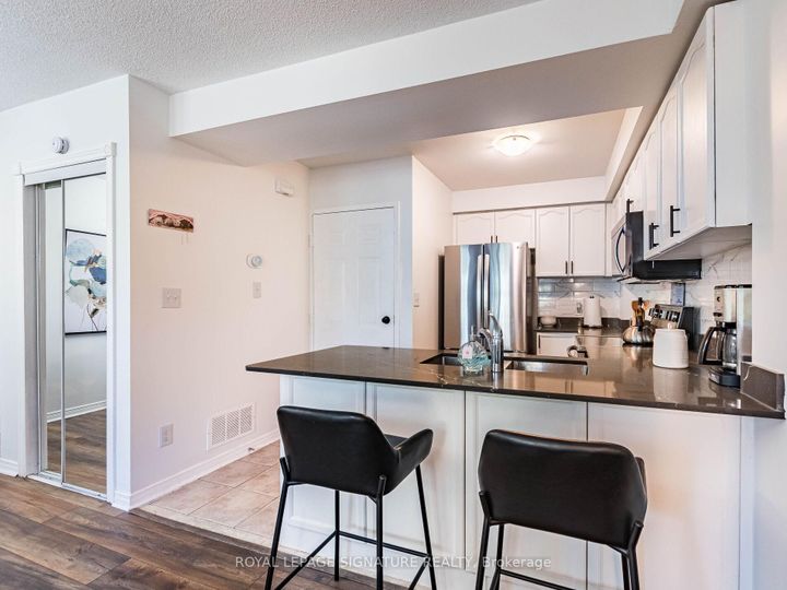 Photo 6 at 11 - 3055 Elmcreek Road, Cooksville, Mississauga