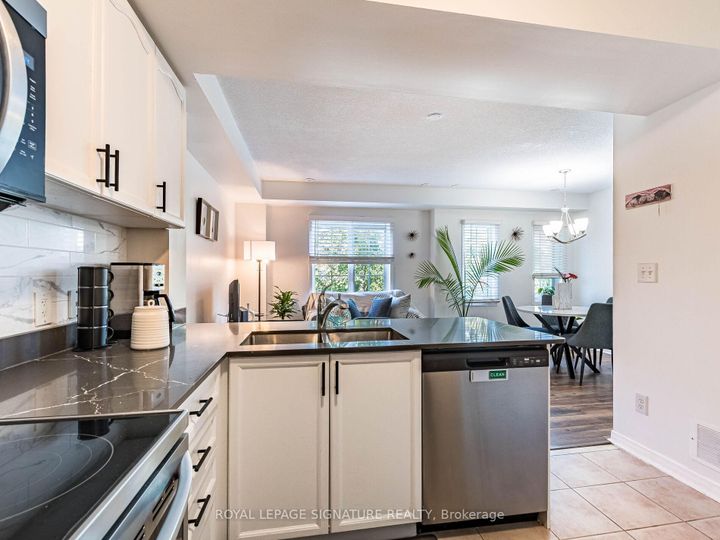 Photo 10 at 11 - 3055 Elmcreek Road, Cooksville, Mississauga