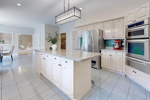 Photo 13 at 56 Wingate Crescent, Bayview Hill, Richmond Hill