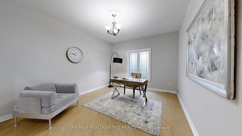 Photo 16 at 56 Wingate Crescent, Bayview Hill, Richmond Hill