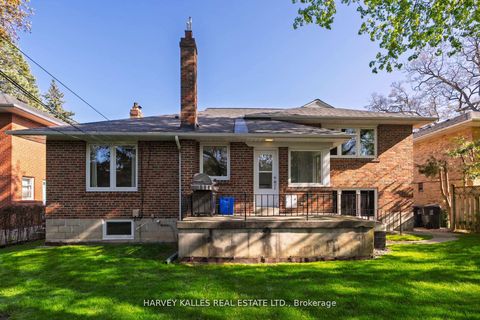 Photo 27 at 10 Northolt Court, Humber Valley, Toronto