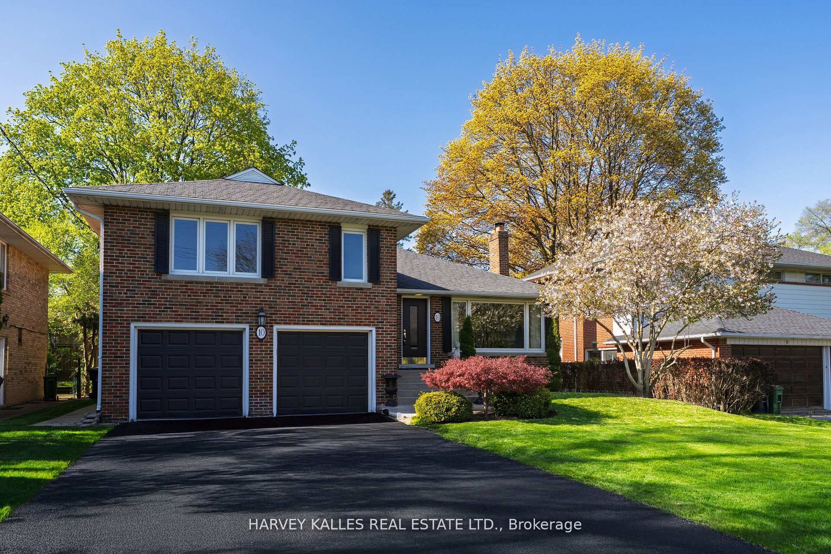 10 Northolt Court, Humber Valley, Toronto 