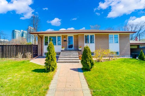 Photo 1 at 103 Packard Boulevard, Bendale, Toronto
