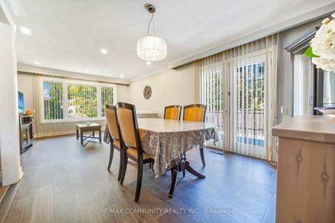 Photo 9 at 103 Packard Boulevard, Bendale, Toronto