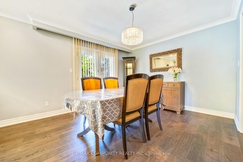 Photo 10 at 103 Packard Boulevard, Bendale, Toronto