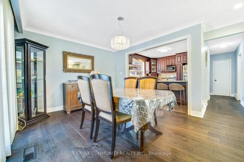 Photo 11 at 103 Packard Boulevard, Bendale, Toronto