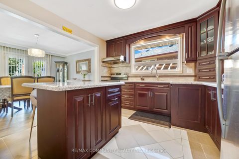 Photo 14 at 103 Packard Boulevard, Bendale, Toronto