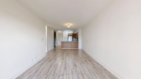 Photo 12 at 912 - 18 Harding Boulevard E, Harding, Richmond Hill