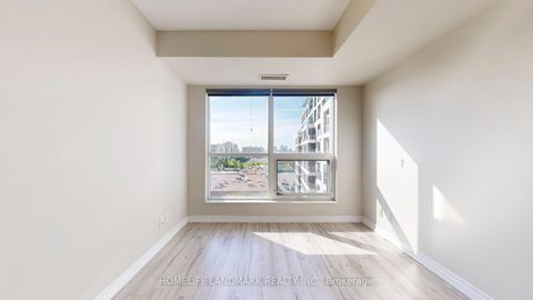 Photo 19 at 912 - 18 Harding Boulevard E, Harding, Richmond Hill