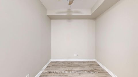 Photo 24 at 912 - 18 Harding Boulevard E, Harding, Richmond Hill