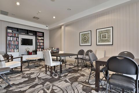 Photo 18 at 404 - 7 North Park Road, Beverley Glen, Vaughan