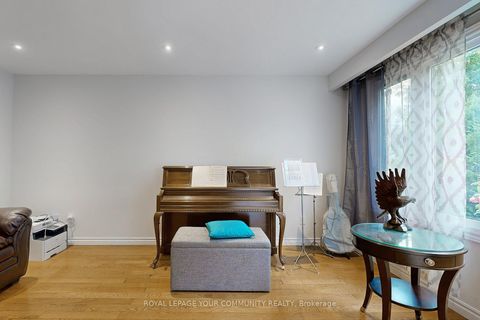 Photo 5 at 287 Manchester Drive, London, Newmarket