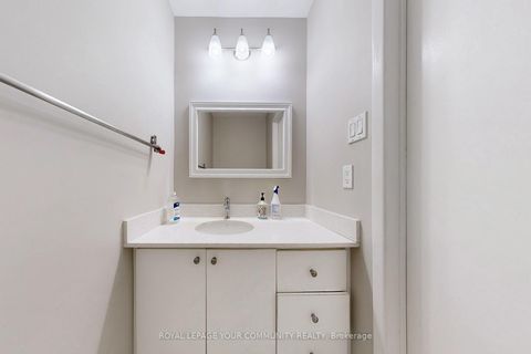 Photo 20 at 287 Manchester Drive, London, Newmarket Photo 20 at 287 Manchester Drive, London, Newmarket