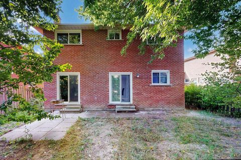 Photo 45 at 287 Manchester Drive, London, Newmarket Photo 45 at 287 Manchester Drive, London, Newmarket