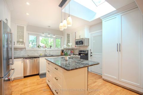 Photo 18 at 92 Saskatoon Drive, The Westway, Toronto