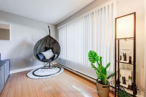 Photo 6 at 85 - 91 Muir Drive, Scarborough Village, Toronto