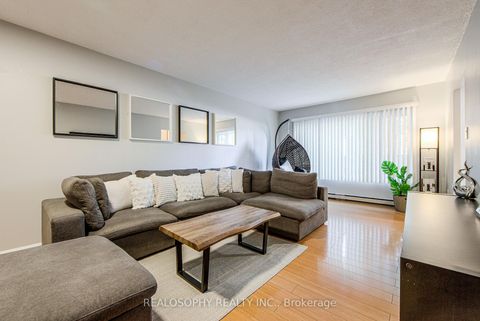 Photo 11 at 85 - 91 Muir Drive, Scarborough Village, Toronto