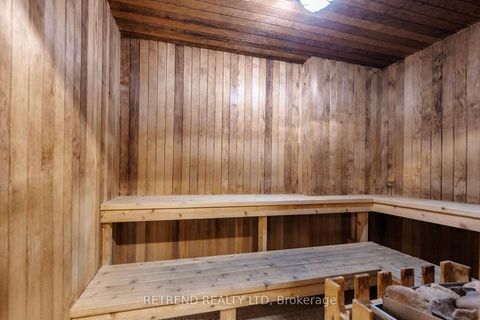 Photo 43 at 826 - 32 Clarissa Drive, Harding, Richmond Hill