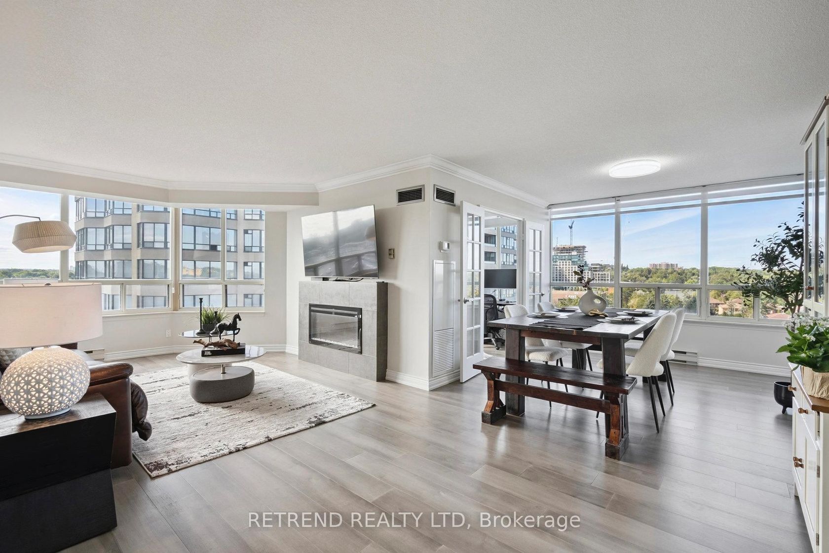 826 - 32 Clarissa Drive, Harding, Richmond Hill 