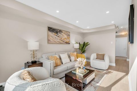 Photo 17 at 66 Whitefaulds Road, Maple, Vaughan
