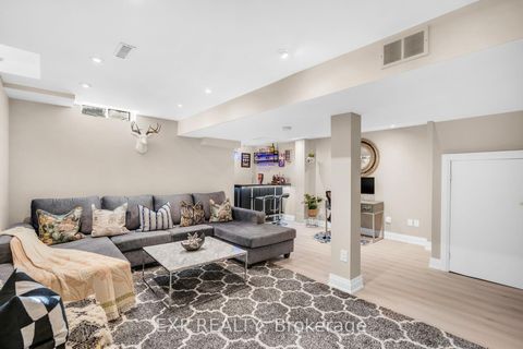 Photo 35 at 66 Whitefaulds Road, Maple, Vaughan