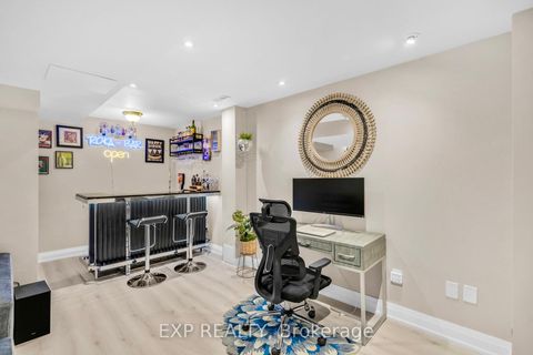 Photo 36 at 66 Whitefaulds Road, Maple, Vaughan