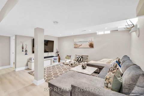 Photo 37 at 66 Whitefaulds Road, Maple, Vaughan