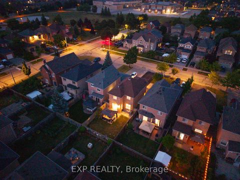 Photo 44 at 66 Whitefaulds Road, Maple, Vaughan