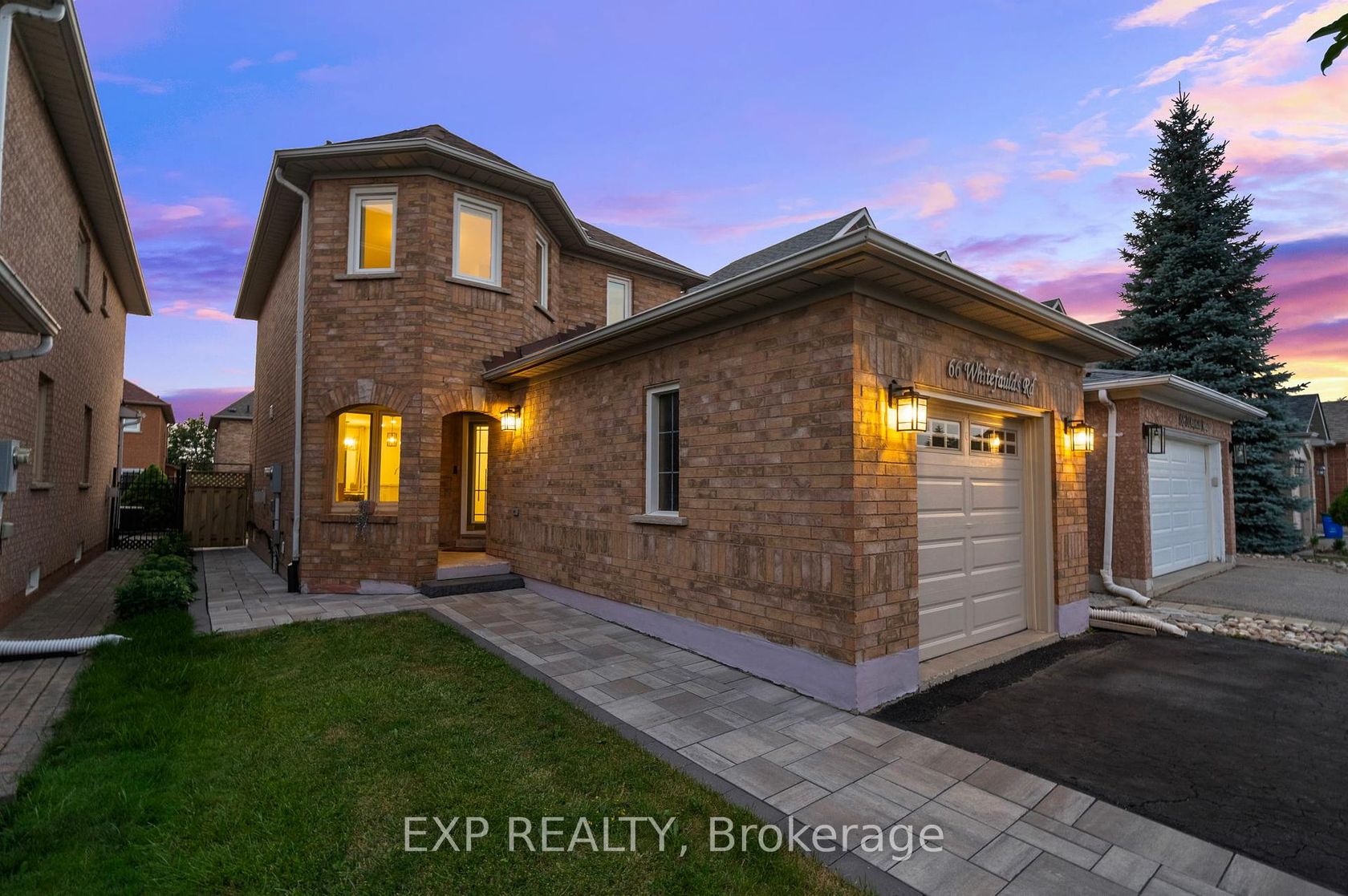 66 Whitefaulds Road, Maple, Vaughan 