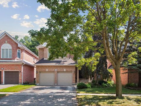 Photo 1 at 100 Carlyle Crescent, Aurora Highlands, Aurora