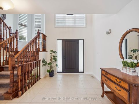 Photo 4 at 100 Carlyle Crescent, Aurora Highlands, Aurora Photo 4 at 100 Carlyle Crescent, Aurora Highlands, Aurora