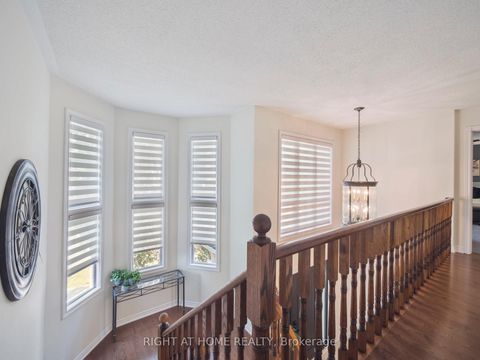 Photo 20 at 100 Carlyle Crescent, Aurora Highlands, Aurora Photo 20 at 100 Carlyle Crescent, Aurora Highlands, Aurora