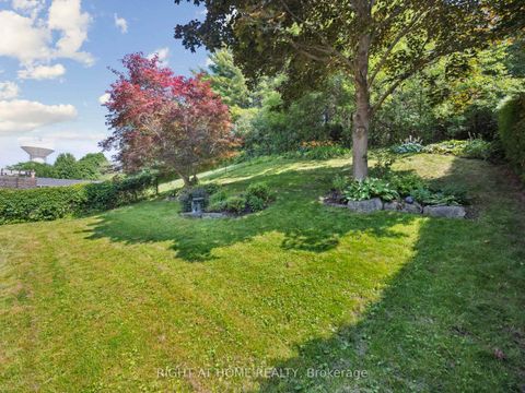 Photo 38 at 100 Carlyle Crescent, Aurora Highlands, Aurora Photo 38 at 100 Carlyle Crescent, Aurora Highlands, Aurora