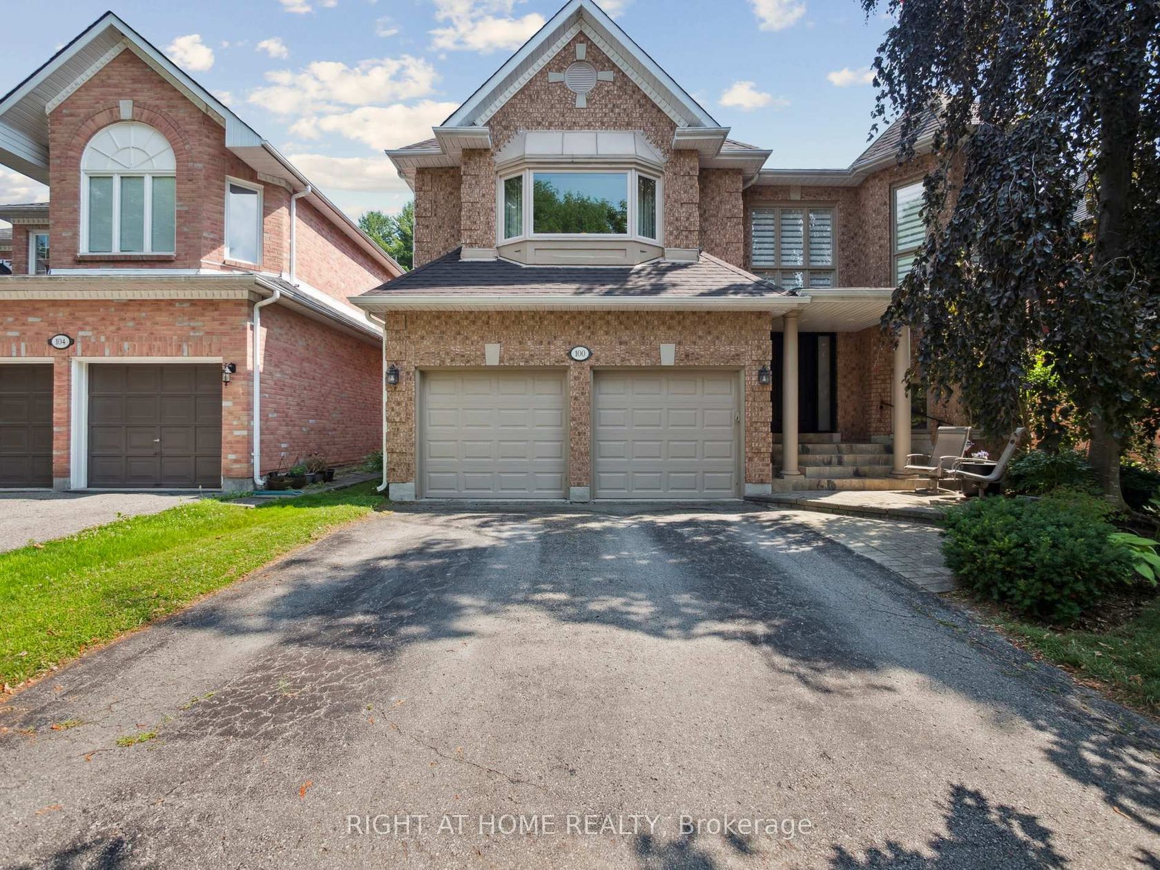 100 Carlyle Crescent, Aurora Highlands, Aurora 