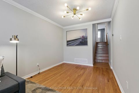 Photo 9 at 13 Fonthill Place, York University Heights, Toronto