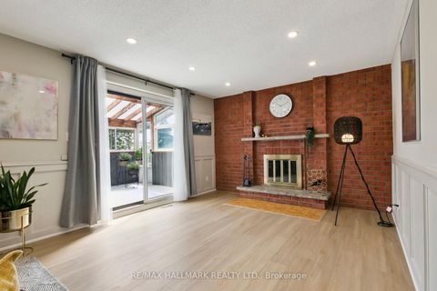 Photo 29 at 13 Fonthill Place, York University Heights, Toronto