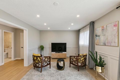 Photo 30 at 13 Fonthill Place, York University Heights, Toronto