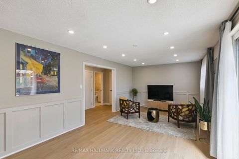 Photo 31 at 13 Fonthill Place, York University Heights, Toronto