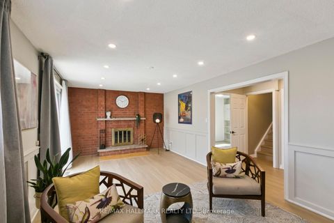 Photo 32 at 13 Fonthill Place, York University Heights, Toronto