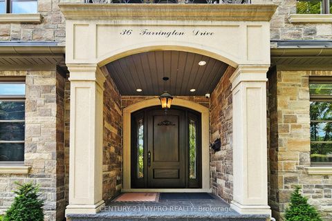 Photo 4 at 36 Farrington Drive, Windfields, Toronto