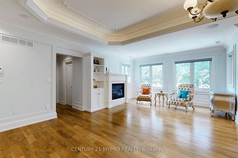Photo 21 at 36 Farrington Drive, Windfields, Toronto