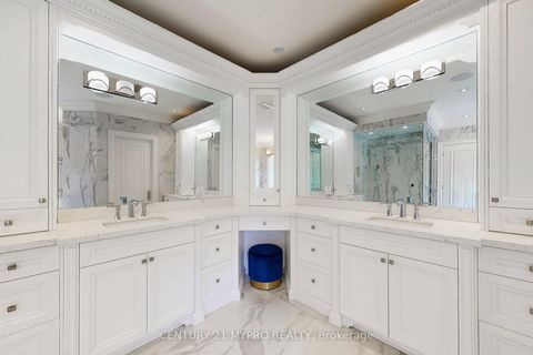 Photo 22 at 36 Farrington Drive, Windfields, Toronto