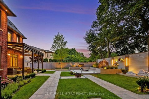 Photo 47 at 36 Farrington Drive, Windfields, Toronto