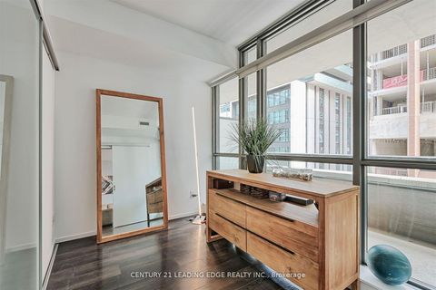 Photo 13 at 405 - 8 Charlotte Street, Waterfront Communities C1, Toronto