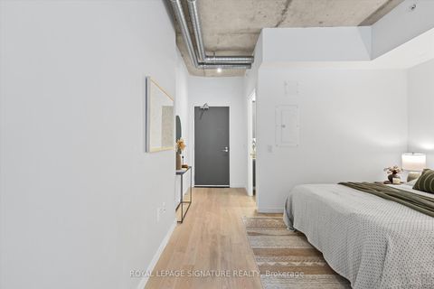 Photo 5 at 707 - 170 Bayview Avenue, Waterfront Communities C8, Toronto