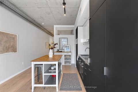 Photo 20 at 707 - 170 Bayview Avenue, Waterfront Communities C8, Toronto