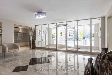 Photo 4 at 306 - 2 Glamorgan Avenue, Dorset Park, Toronto
